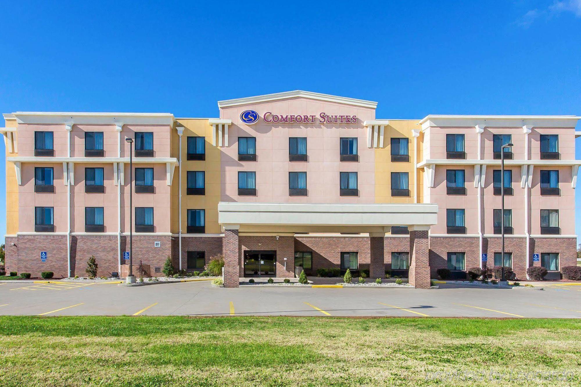Hotel Comfort Near Campbell